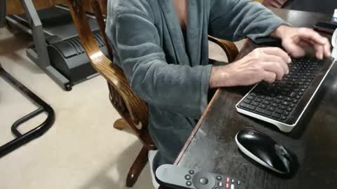 Snapshot of billy471 chatting on February 17, 2025, 1:42 pm billy471 online show from February 17, 2025, 1:42 pm