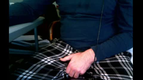 bimale4hotphuk online show from December 27, 2024, 6:20 pm