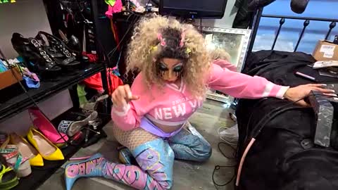 bimbogiga online show from December 23, 2025, 5:49 am