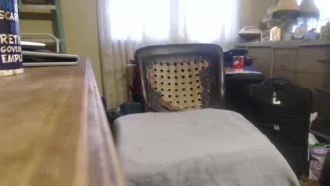 Snapshot of bimbttm chatting on January 18, 2025, 2:02 pm Bimbttm online show from January 18, 2025, 2:02 pm