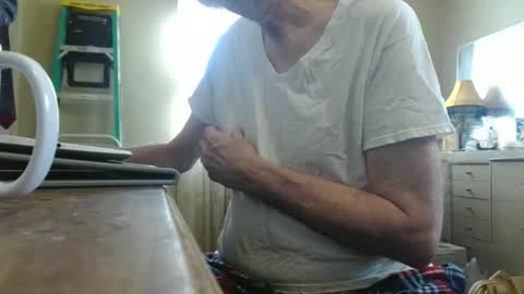 Snapshot of bimbttm chatting on February 12, 2026, 3:29 pm Bimbttm online show from February 12, 2026, 3:29 pm