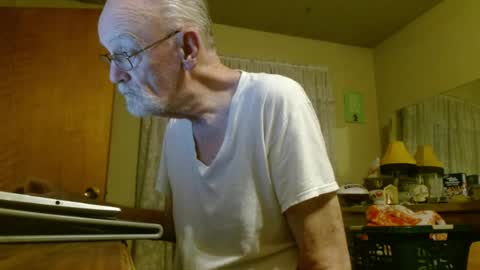 Bimbttm online show from June 19, 2026, 1:32 am