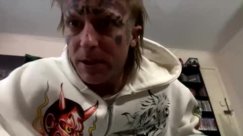 bimmyleanin420 online show from September 30, 2025, 4:50 am