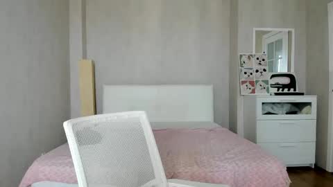 bina_mima online show from April 26, 2026, 1:58 am