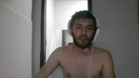 binhodm1 online show from January 3, 2025, 6:22 am