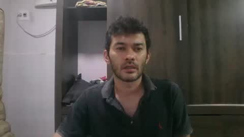 binhodm1 online show from January 17, 2025, 4:39 am