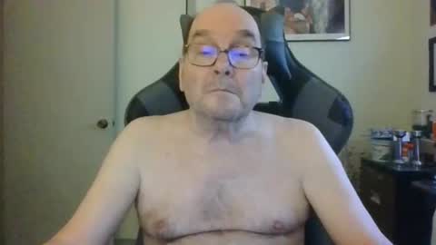 Bink195234 online show from May 3, 2026, 4:02 pm