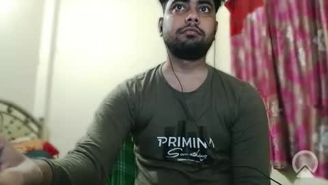 Snapshot of birbikrom104 chatting on November 4, 2025, 8:02 am birbikrom104 online show from November 4, 2025, 8:02 am