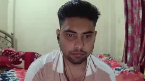 Snapshot of birbikrom104 chatting on March 9, 2026, 8:29 am birbikrom104 online show from March 9, 2026, 8:29 am