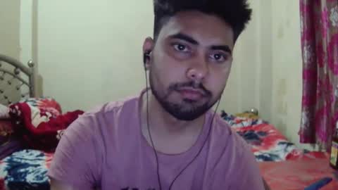 Snapshot of birbikrom104 chatting on March 19, 2026, 12:53 pm birbikrom104 online show from March 19, 2026, 12:53 pm