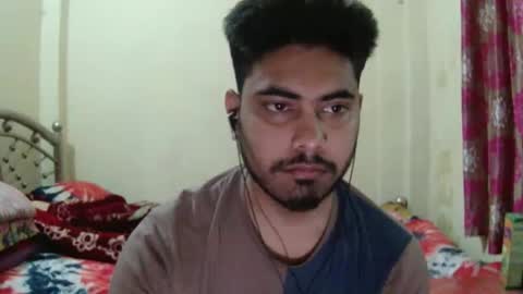 Snapshot of birbikrom104 chatting on March 28, 2026, 10:59 am birbikrom104 online show from March 28, 2026, 10:59 am