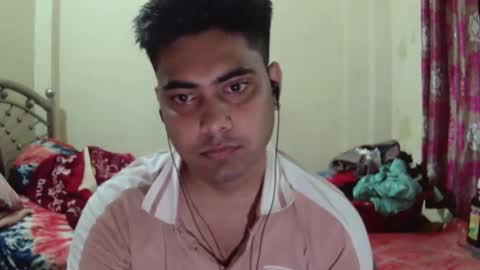 Snapshot of birbikrom104 chatting on April 2, 2026, 1:42 pm birbikrom104 online show from April 2, 2026, 1:42 pm