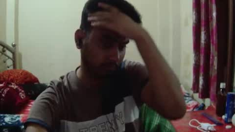 Snapshot of birbikrom104 chatting on April 13, 2026, 12:43 pm birbikrom104 online show from April 13, 2026, 12:43 pm