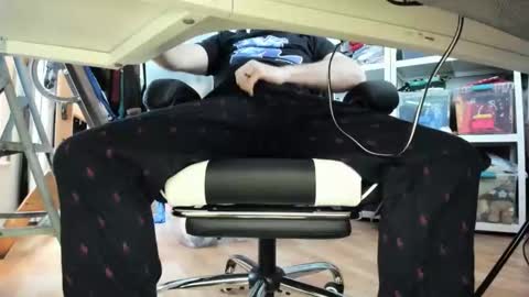 bisexualjay online show from February 5, 2026, 4:44 pm