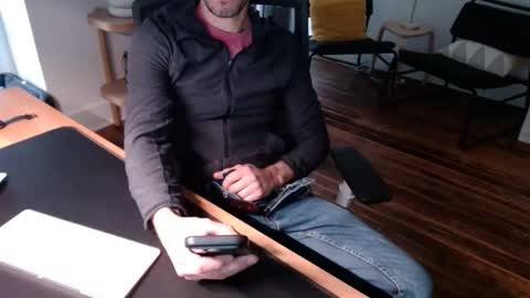 Snapshot of bisexy_man chatting on November 18, 2025, 3:05 pm bisexy_man online show from November 18, 2025, 3:05 pm