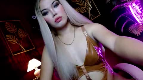 bitchinthecityxx online show from May 6, 2026, 8:19 am