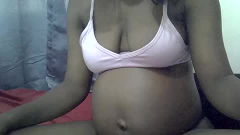 bitchy_111 online show from January 7, 2026, 9:45 am