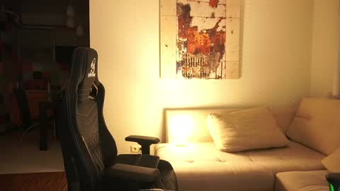 Snapshot of bitter_moon chatting on March 6, 2025, 11:09 pm Ann Braslowsky online show from March 6, 2025, 11:09 pm