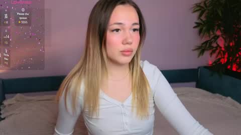 Julia online show from May 24, 2026, 8:14 pm
