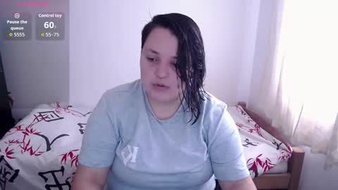 Monica online show from October 8, 2025, 7:22 pm