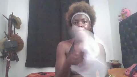 black_cinderella1 online show from October 27, 2025, 3:16 pm