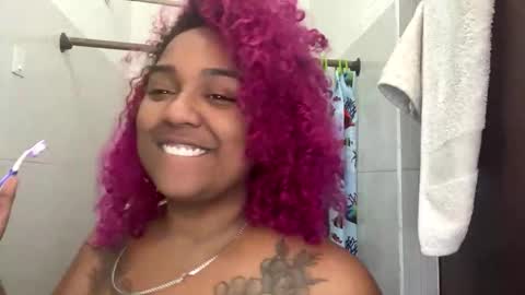 Dahlia online show from April 22, 2026, 9:49 pm