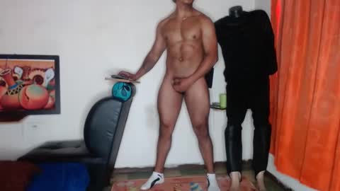 black_hot26 online show from February 13, 2025, 3:14 pm