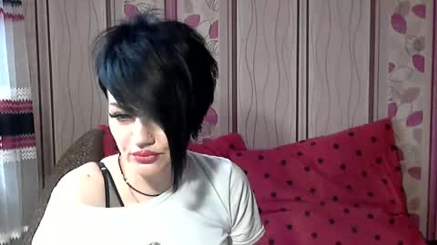 black_hot_01 online show from March 10, 2025, 9:32 am