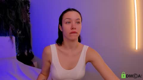 Jenny online show from November 19, 2025, 9:53 am