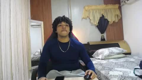 black_king_241 online show from November 7, 2025, 3:17 am