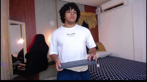 black_king_241 online show from February 4, 2026, 3:45 am