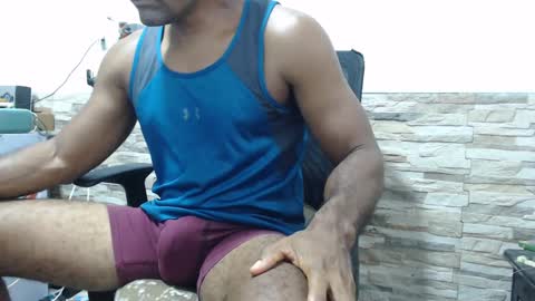 Snapshot of black_latino6 chatting on September 25, 2025, 9:18 pm black_latino6 online show from September 25, 2025, 9:18 pm