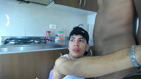 Snapshot of black_men9 chatting on March 10, 2026, 12:32 pm black_men9 online show from March 10, 2026, 12:32 pm