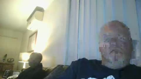 Snapshot of black_n_white4 chatting on February 18, 2025, 9:21 am black_n_white4 online show from February 18, 2025, 9:21 am