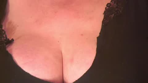 Sarah online show from February 27, 2025, 10:31 pm