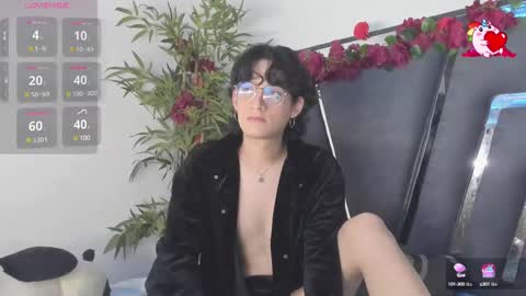 B L A C K  R O S E  online show from March 1, 2025, 2:44 pm