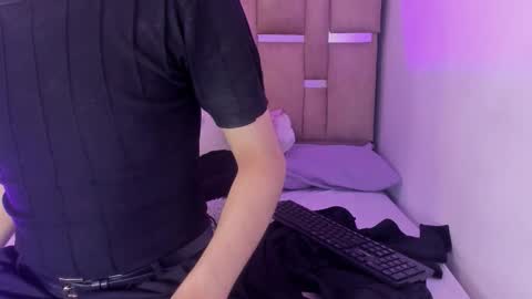 B L A C K  R O S E  online show from December 20, 2025, 11:28 am