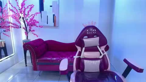 Rousse  online show from January 6, 2026, 3:32 am