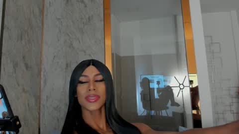 Snapshot of blackbeauty_ts chatting on December 3, 2024, 2:05 pm Nina online show from December 3, 2024, 2:05 pm