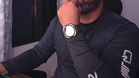 blackfirebird online show from September 20, 2025, 3:40 am