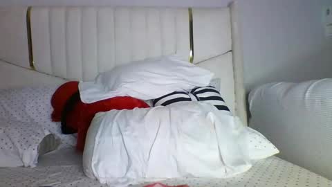 blackmarvel02 online show from April 15, 2026, 7:04 am