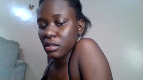 Snapshot of blackmela chatting on September 17, 2025, 12:18 pm Blackmela online show from September 17, 2025, 12:18 pm