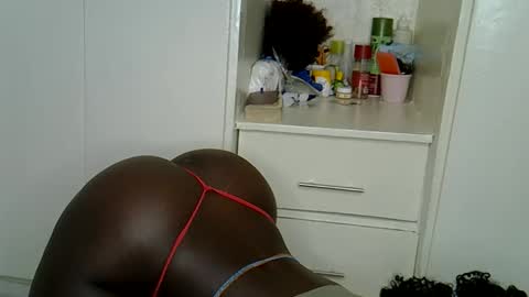 Snapshot of blackmela chatting on February 12, 2026, 9:54 pm Blackmela online show from February 12, 2026, 9:54 pm