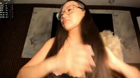 Snapshot of blackmilk_01 chatting on July 20, 2026, 4:27 am Karina online show from July 20, 2026, 4:27 am