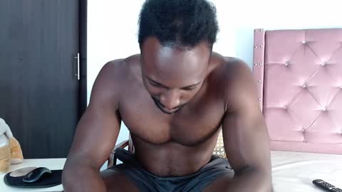 Snapshot of blacknikes chatting on January 6, 2025, 11:09 pm Twtter 1MikeBeckford            Onlyfns beckfordmike online show from January 6, 2025, 11:09 pm