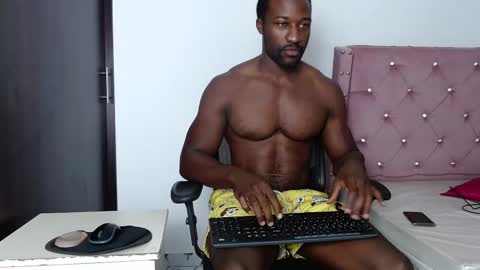 Snapshot of blacknikes chatting on March 5, 2025, 12:55 pm Twtter 1MikeBeckford            Onlyfns beckfordmike online show from March 5, 2025, 12:55 pm