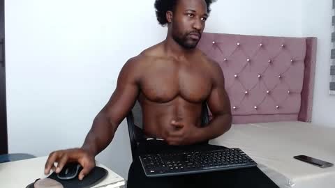 Snapshot of blacknikes chatting on October 15, 2025, 11:10 am Twtter 1MikeBeckford            Onlyfns beckfordmike online show from October 15, 2025, 11:10 am