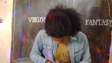 Snapshot of blackphylosofy chatting on January 2, 2025, 1:19 pm i am D.L online show from January 2, 2025, 1:19 pm