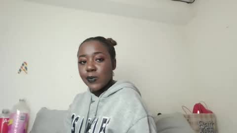 blackqueen888 online show from February 24, 2025, 12:52 am