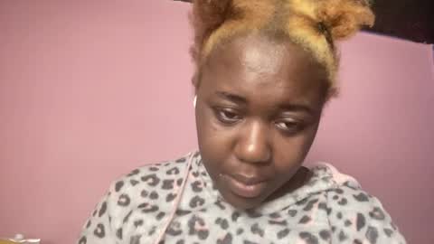 blackqueen888 online show from November 19, 2025, 12:05 pm